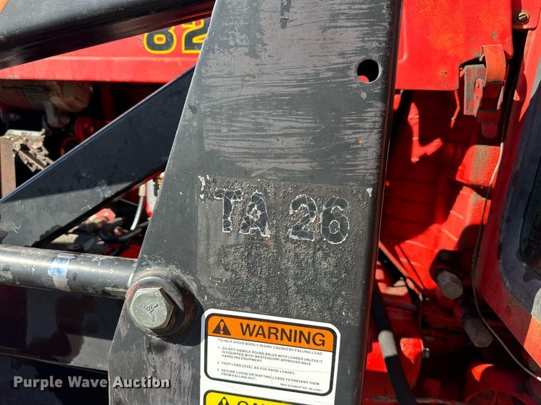 image for item DW2905 Belarus 825  MFWD tractor