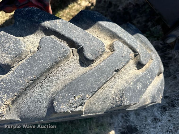 image for item DW2905 Belarus 825  MFWD tractor