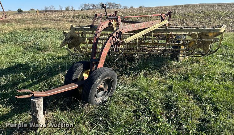 image for item DW2906 New Holland 55  hay rake