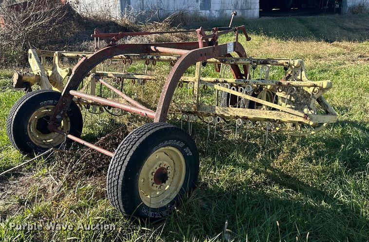 image for item DW2906 New Holland 55  hay rake
