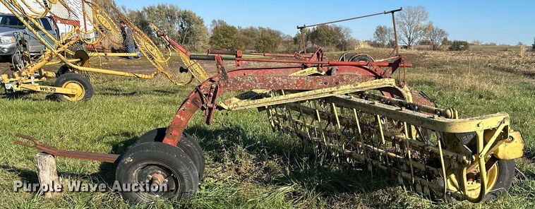 image for item DW2906 New Holland 55  hay rake