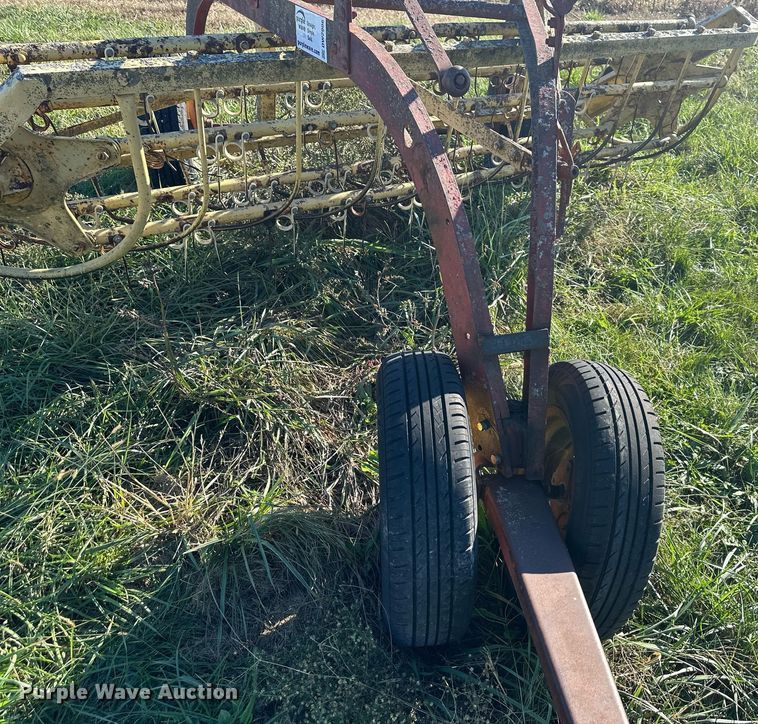 image for item DW2906 New Holland 55  hay rake