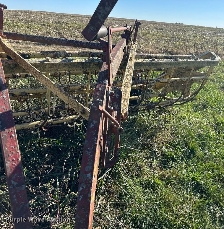 image for item DW2906 New Holland 55  hay rake