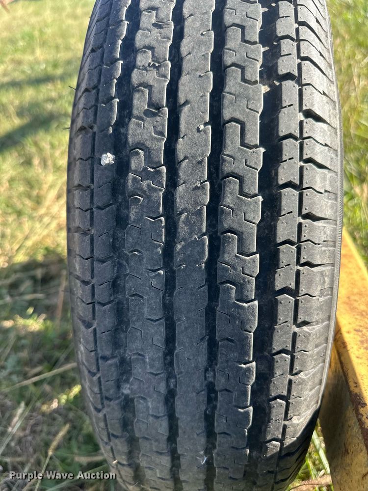 image for item DW2907 Vermeer WR-22  hay rake