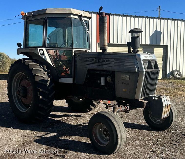 image for item DW2909 White Field Boss 2-105  tractor