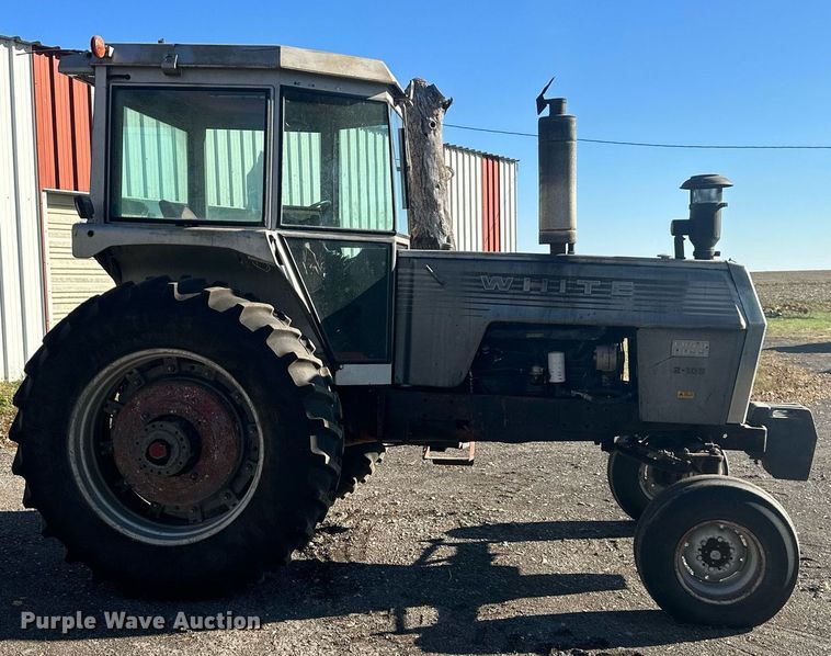 image for item DW2909 White Field Boss 2-105  tractor