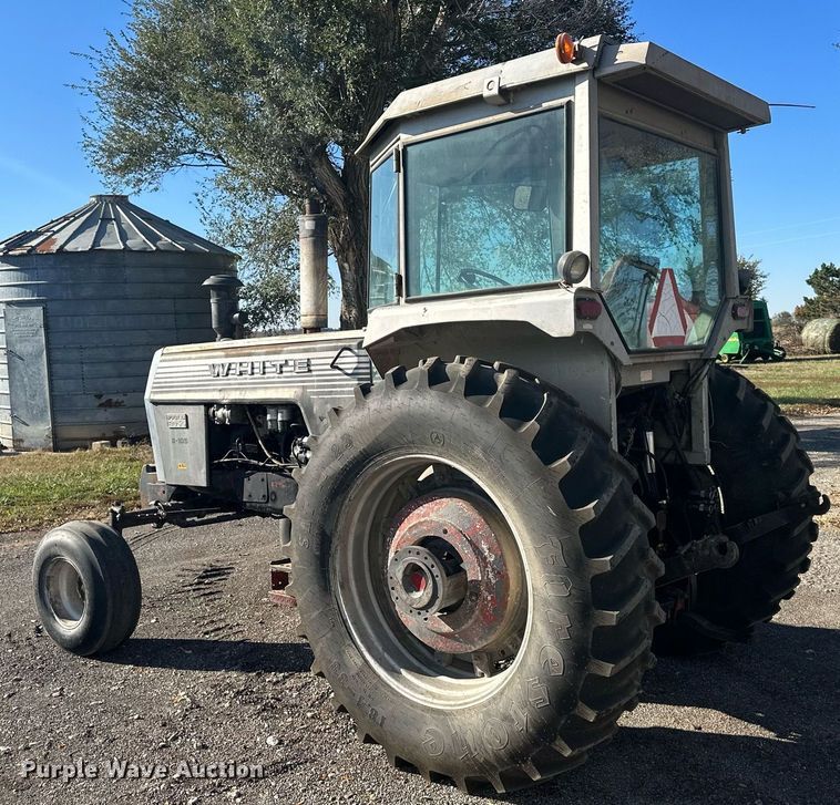 image for item DW2909 White Field Boss 2-105  tractor