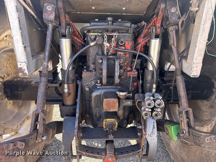 image for item DW2909 White Field Boss 2-105  tractor