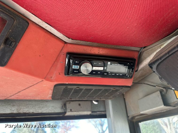 image for item DW2909 White Field Boss 2-105  tractor