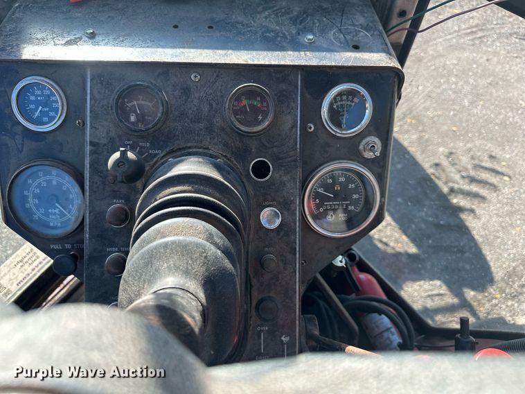 image for item DW2909 White Field Boss 2-105  tractor