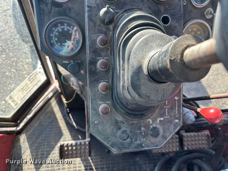 image for item DW2909 White Field Boss 2-105  tractor