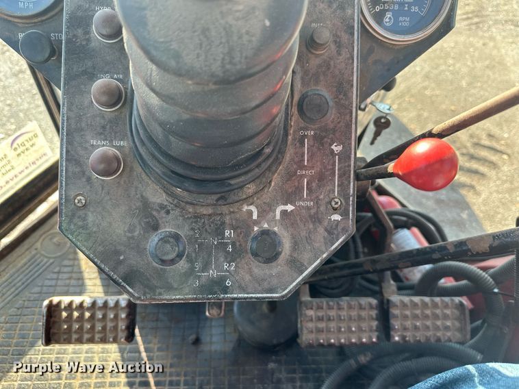 image for item DW2909 White Field Boss 2-105  tractor