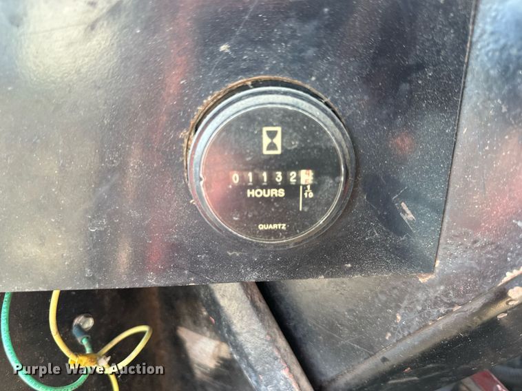 image for item DW2909 White Field Boss 2-105  tractor