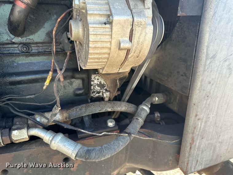 image for item DW2909 White Field Boss 2-105  tractor