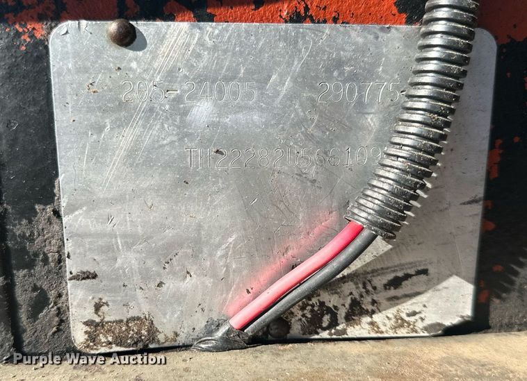 image for item DW2909 White Field Boss 2-105  tractor