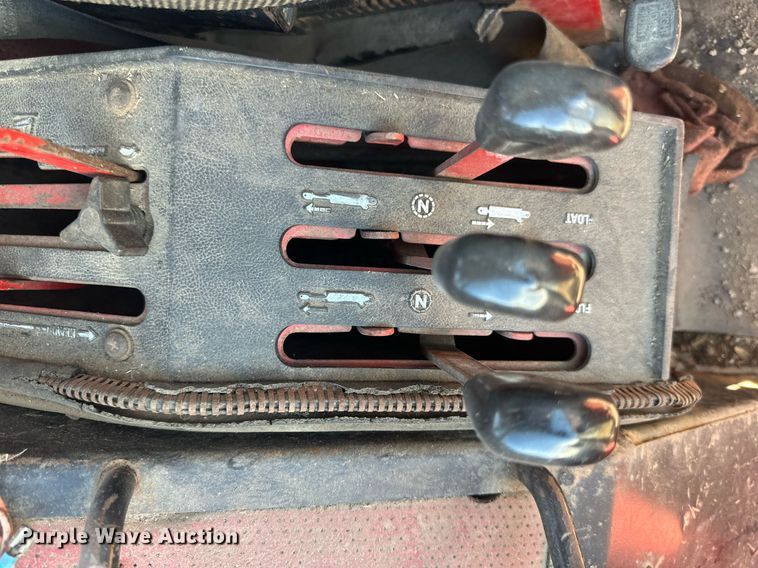 image for item DW2910 International 986  tractor