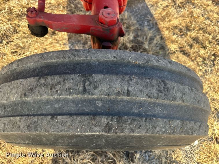 image for item DW2910 International 986  tractor