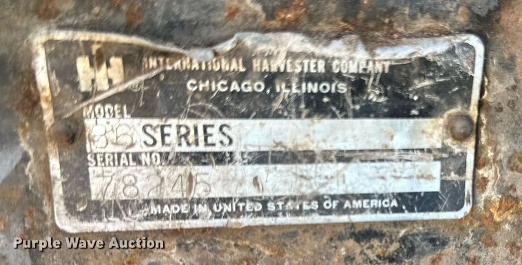 image for item DW2910 International 986  tractor