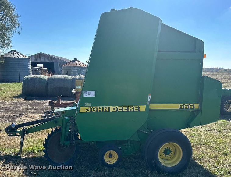 image for item DW2911 John Deere 566  round baler