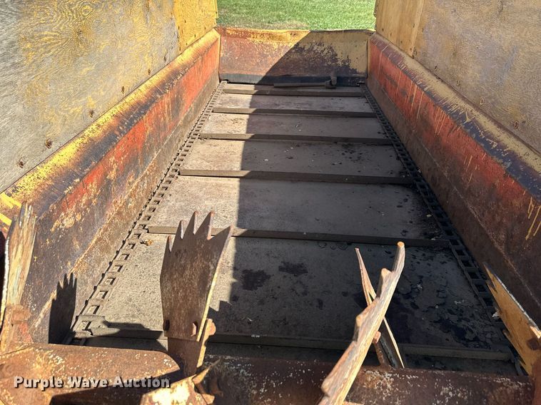 image for item DW2912 Minneapolis Moline  manure spreader