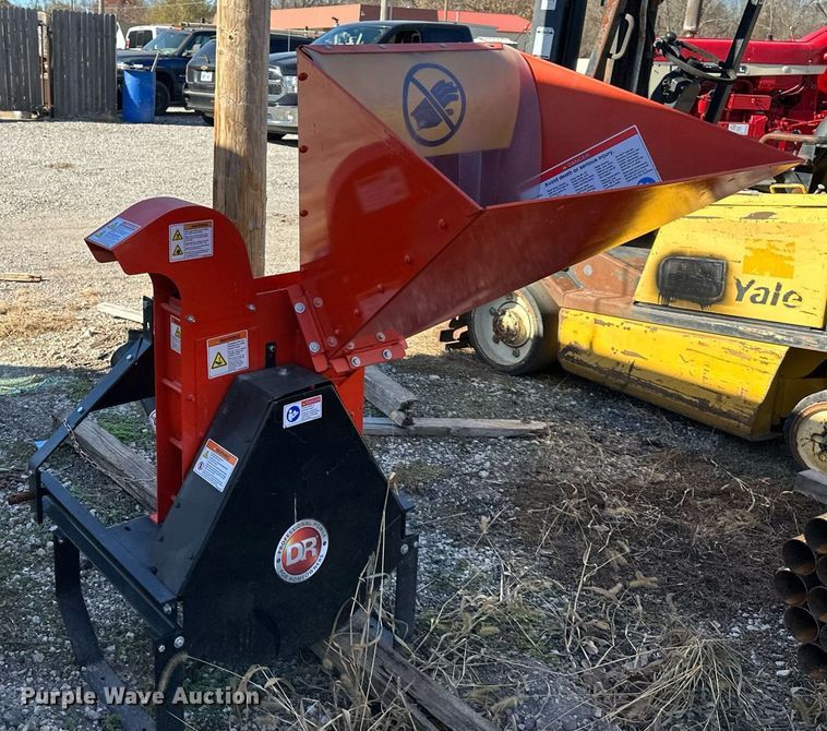 image for item DW2927 DR Power Equipment TPH450-CHP  wood chipper