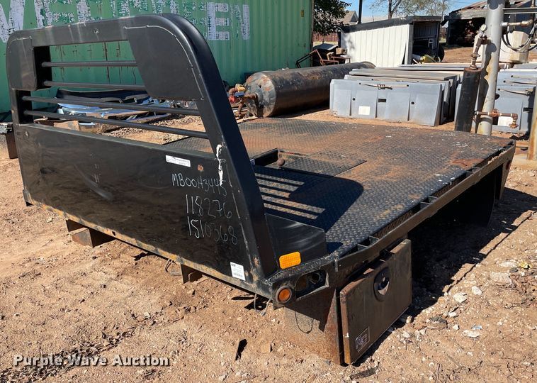 image for item GG9792 CM 1510368  flatbed pickup truck bed
