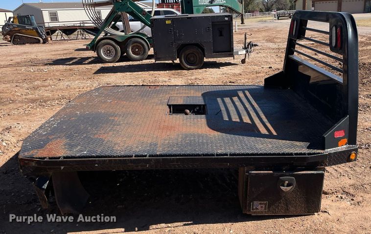 image for item GG9792 CM 1510368  flatbed pickup truck bed
