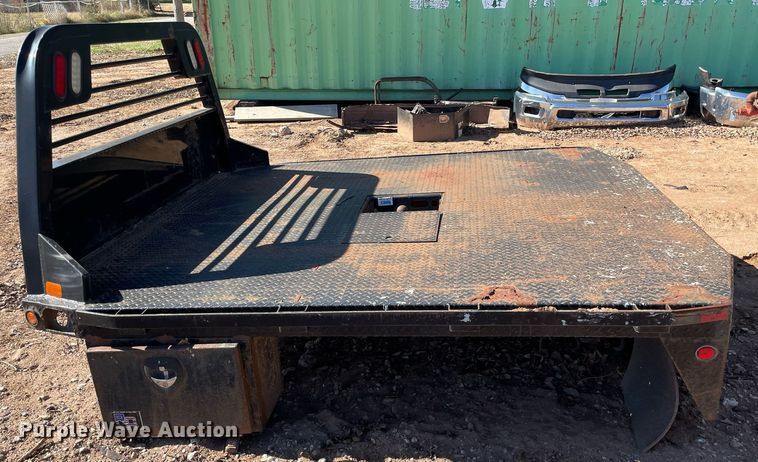 image for item GG9792 CM 1510368  flatbed pickup truck bed
