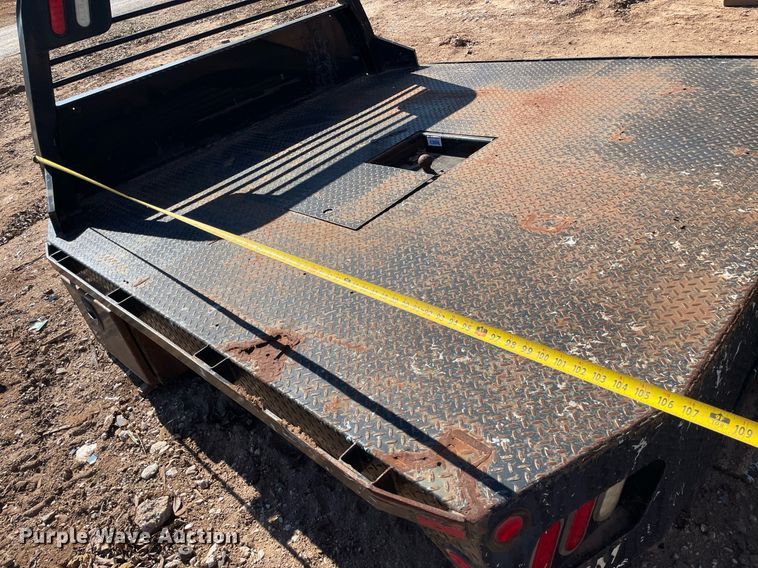 image for item GG9792 CM 1510368  flatbed pickup truck bed