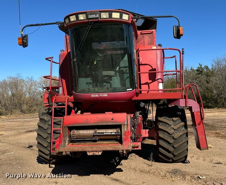 image for item GG9834 2000 Case IH 2388 Axial-Flow  combine