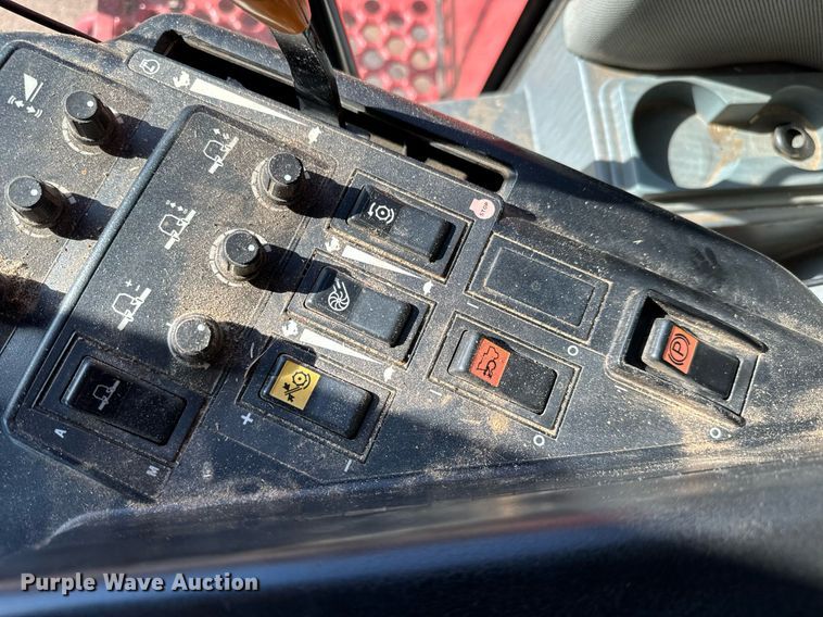 image for item GG9834 2000 Case IH 2388 Axial-Flow  combine