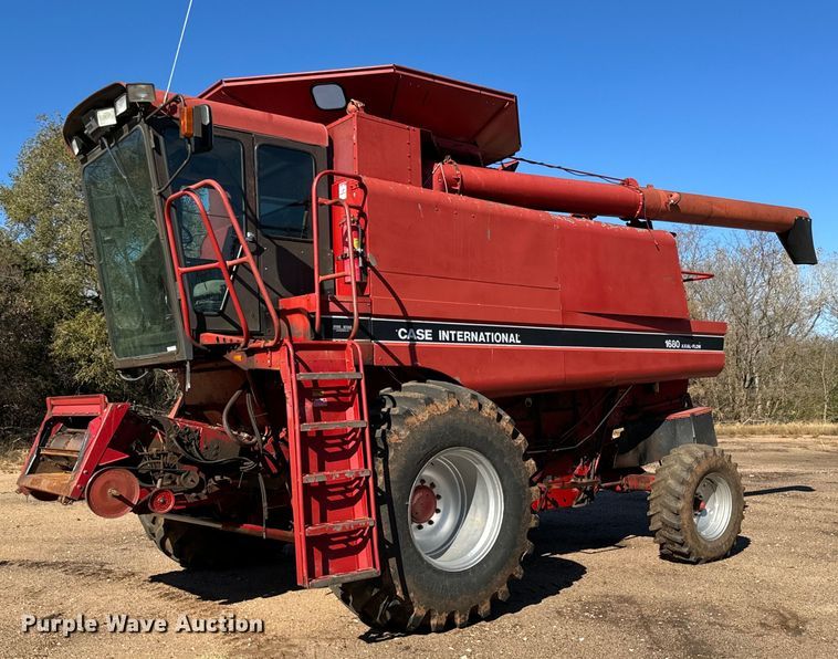 image for item GG9835 1990 Case IH 1680 Axial-Flow  combine