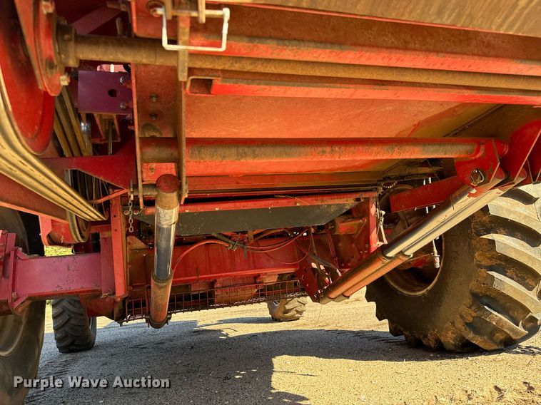 image for item GG9835 1990 Case IH 1680 Axial-Flow  combine