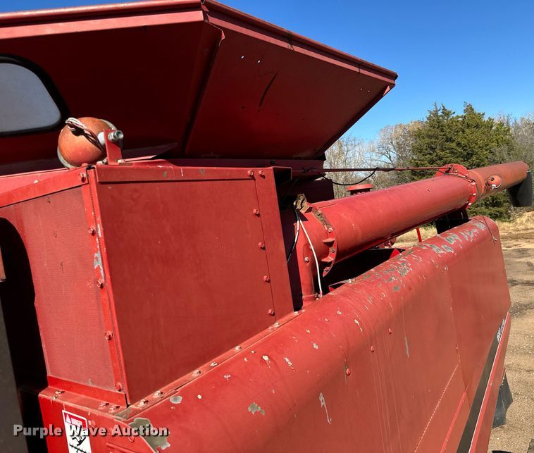 image for item GG9835 1990 Case IH 1680 Axial-Flow  combine