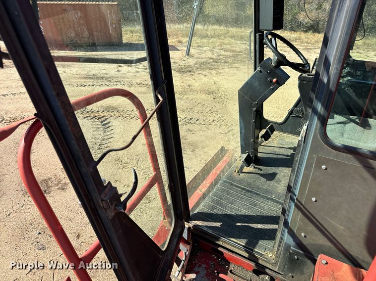 image for item GG9835 1990 Case IH 1680 Axial-Flow  combine