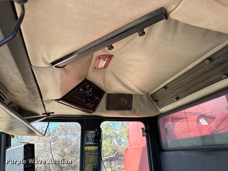 image for item GG9835 1990 Case IH 1680 Axial-Flow  combine