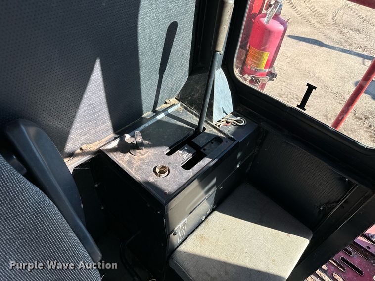 image for item GG9835 1990 Case IH 1680 Axial-Flow  combine