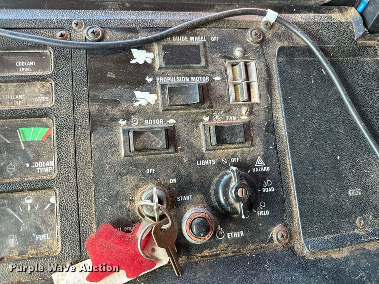 image for item GG9835 1990 Case IH 1680 Axial-Flow  combine