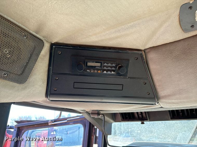 image for item GG9835 1990 Case IH 1680 Axial-Flow  combine