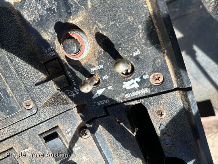 image for item GG9835 1990 Case IH 1680 Axial-Flow  combine