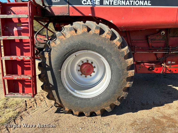 image for item GG9835 1990 Case IH 1680 Axial-Flow  combine