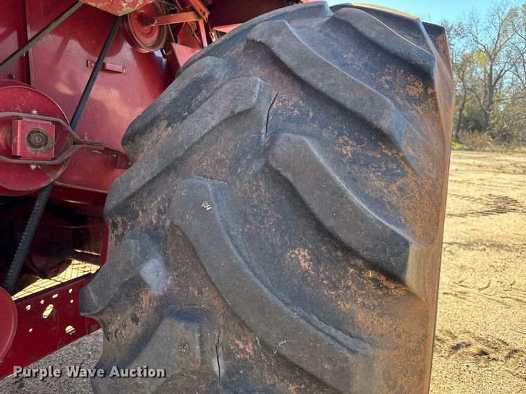 image for item GG9835 1990 Case IH 1680 Axial-Flow  combine