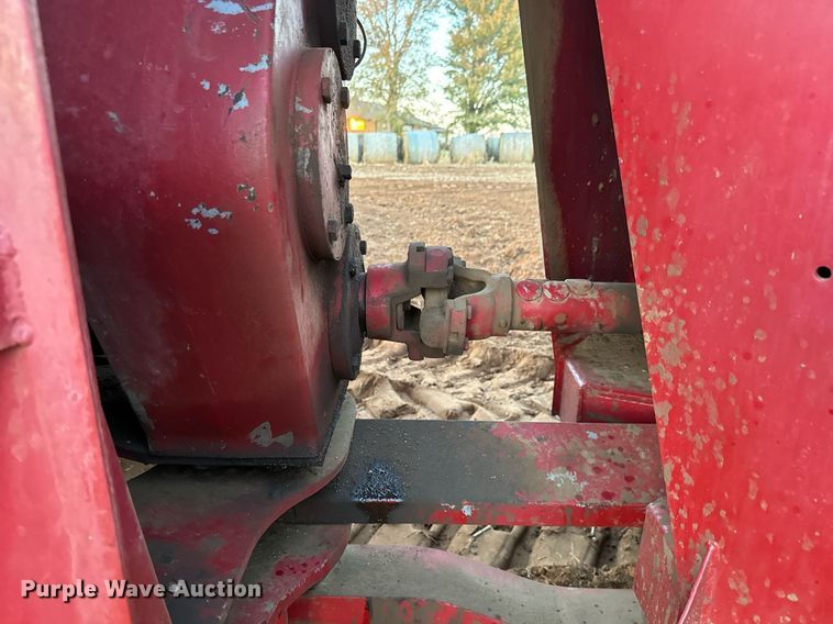 image for item GG9840 1980 International 4586  4WD tractor