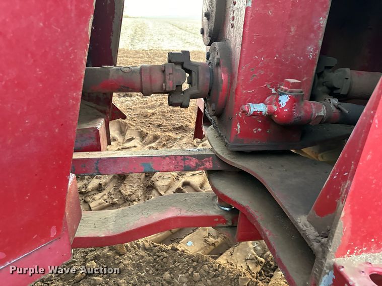 image for item GG9840 1980 International 4586  4WD tractor