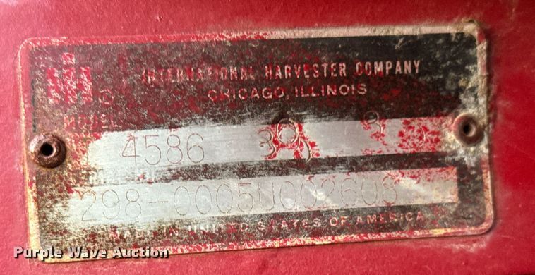 image for item GG9840 1980 International 4586  4WD tractor