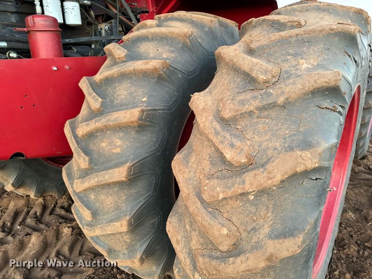 image for item GG9840 1980 International 4586  4WD tractor