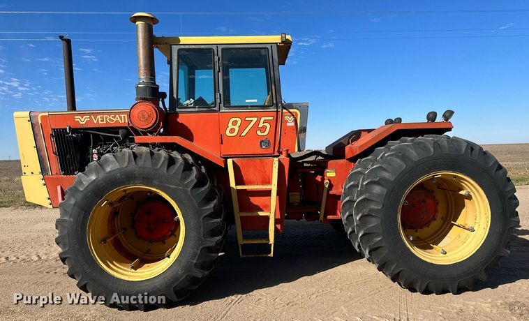 image for item IU9070 Versatile 875  4WD tractor