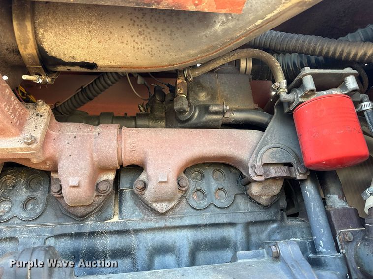 image for item IU9070 Versatile 875  4WD tractor