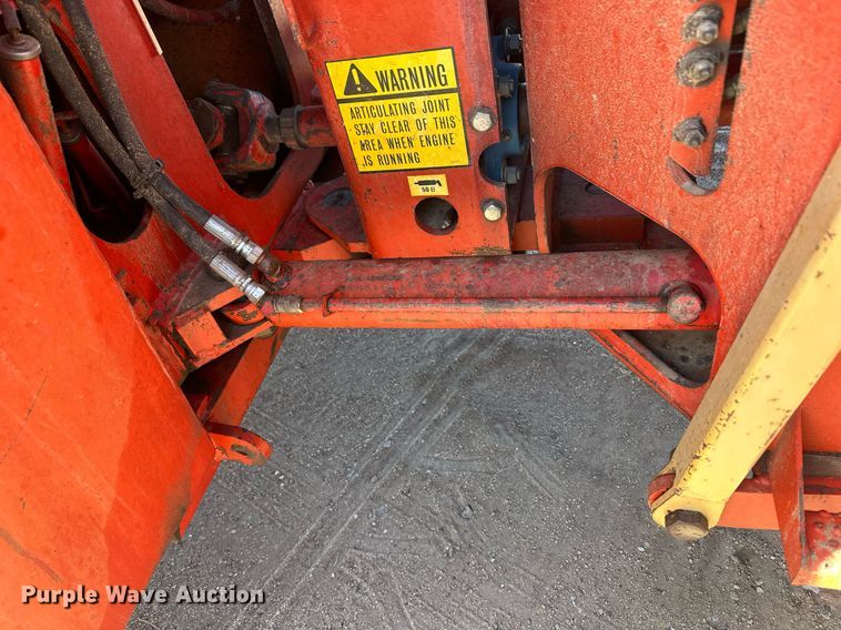 image for item IU9070 Versatile 875  4WD tractor