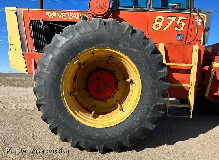 image for item IU9070 Versatile 875  4WD tractor